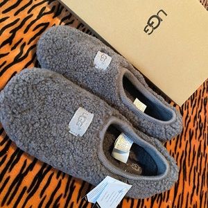 Ugg slippers